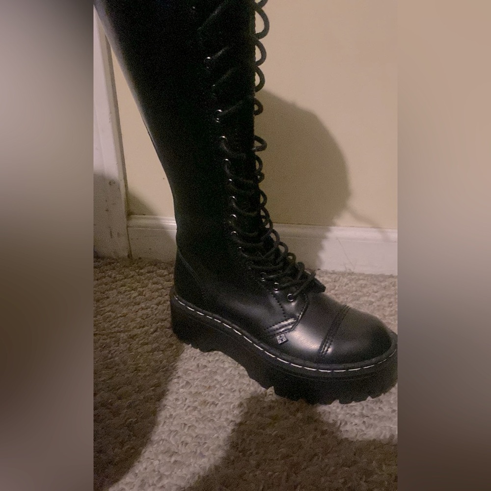Brand new Tuk boots no box these are marked size W7, but boots run small sz 6.5